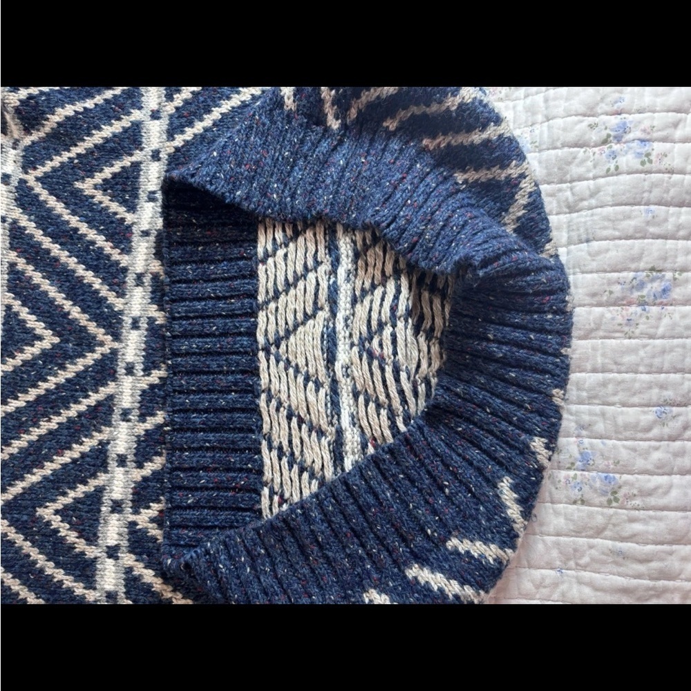 Architect Blue and White Patterned Crewneck Vintage Wool Blend Sweater - Picture 6 of 9